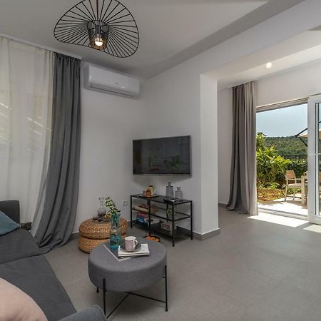 Apartments Flora Trogir Eksteriør bilde